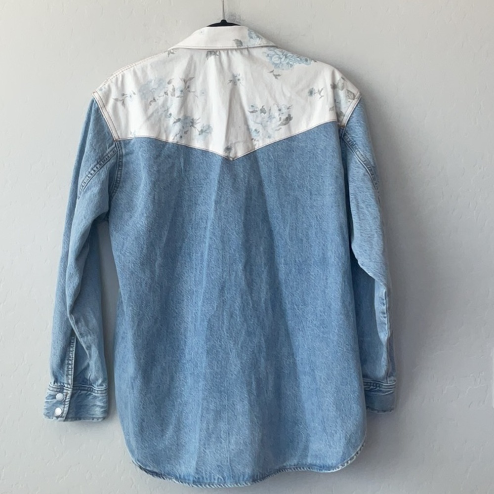 Universal Thread Top NWT - image 3